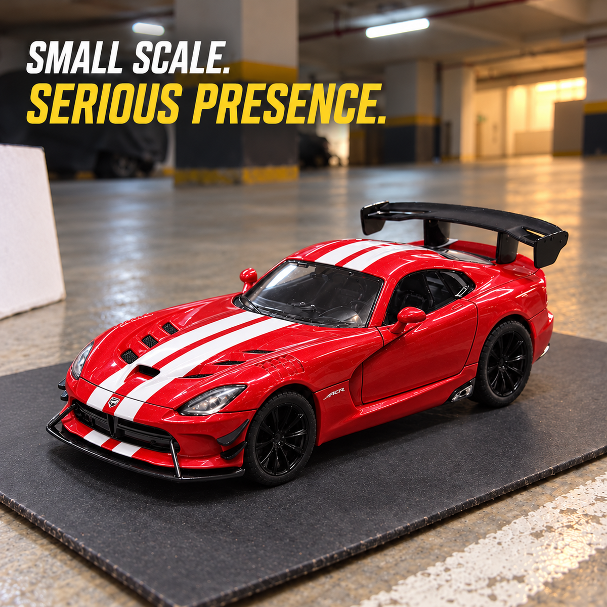 Dodge Viper ACR | 1:24 Collector Die-Cast | Red with White Stripes
