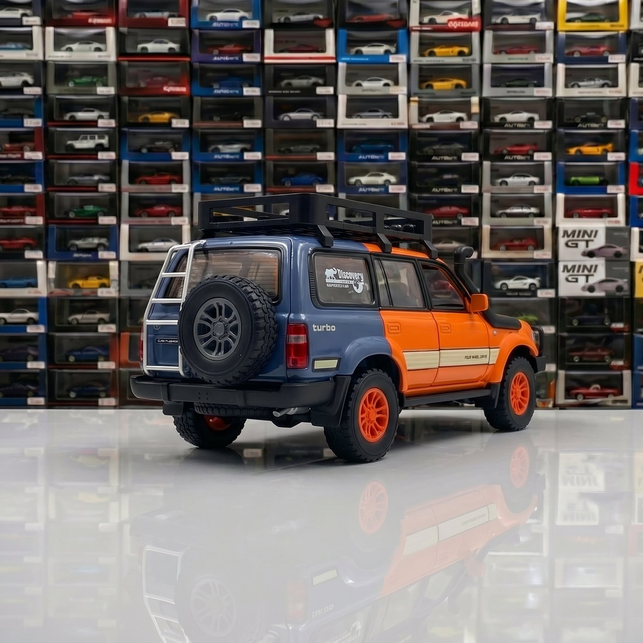 Land Cruiser 80 Series | 1:24 Collector Die-Cast | Orange Finish