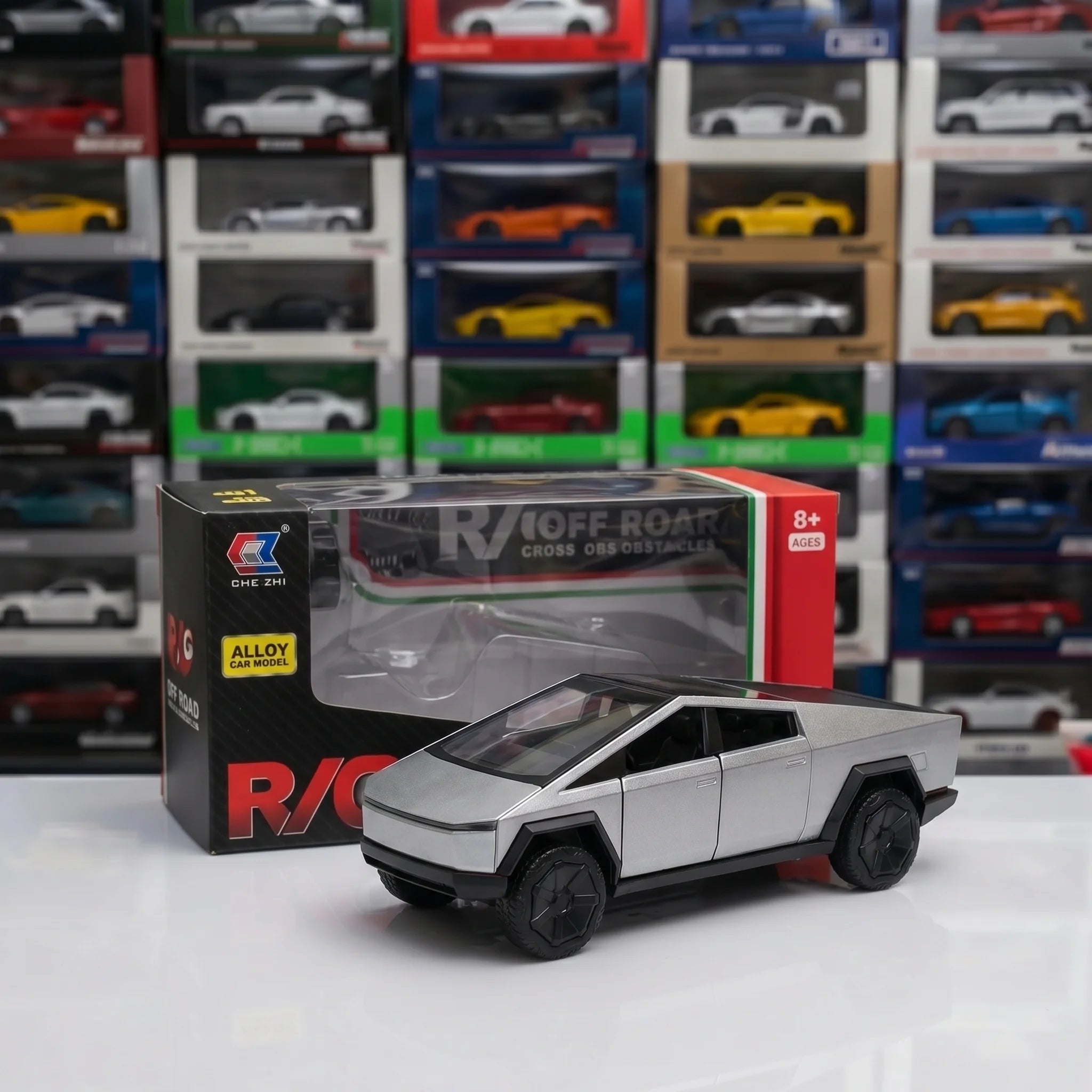 Tesla Cybertruck | 1:24 Collector Die-Cast | Silver Finish