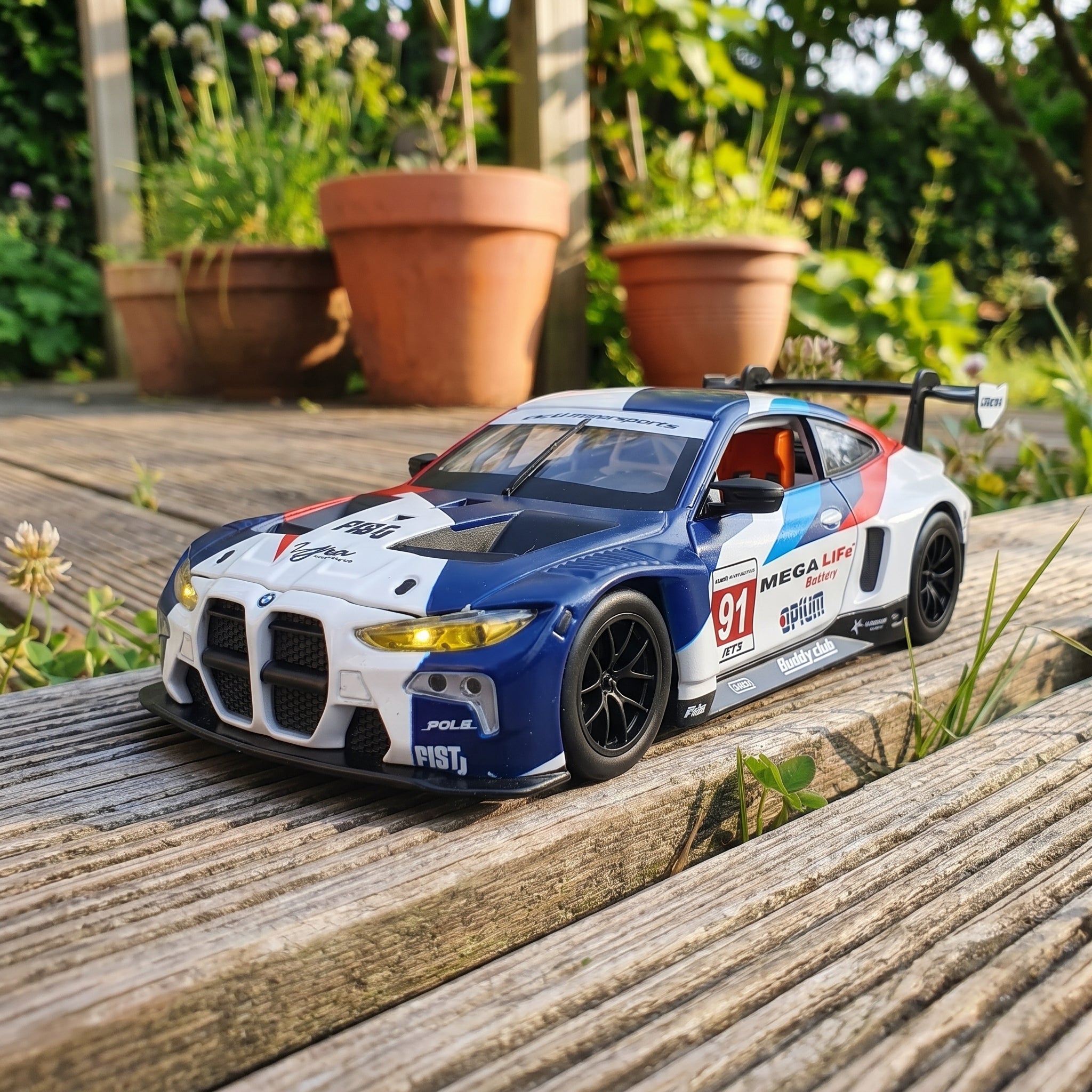 BMW M4 GT3 EVO | 1:24 Collector Die-Cast | Race Livery Finish