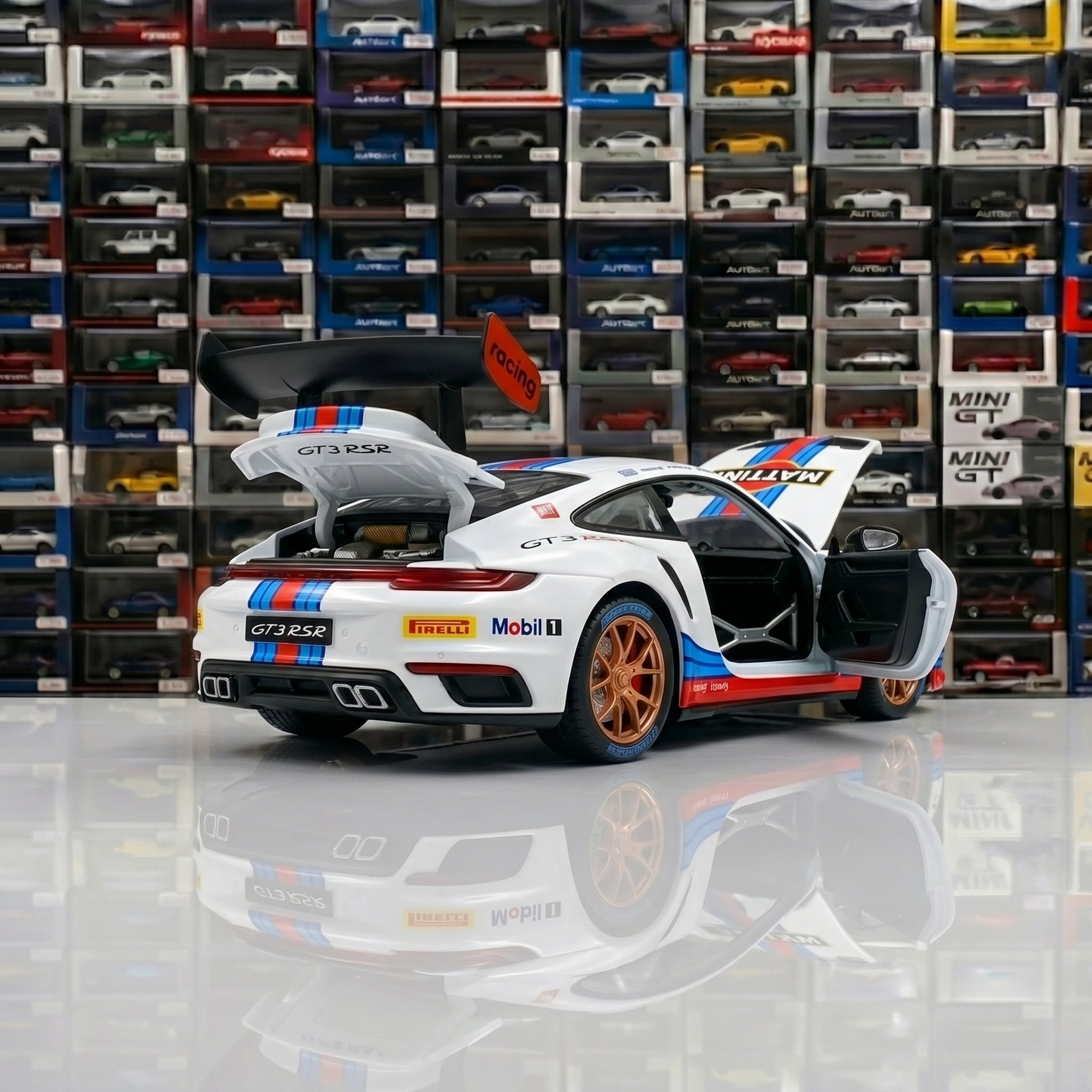 Porsche 911 GTR Martini Racing | 1:24 Collector Die-Cast | White - Martini Racing Tribute Finish