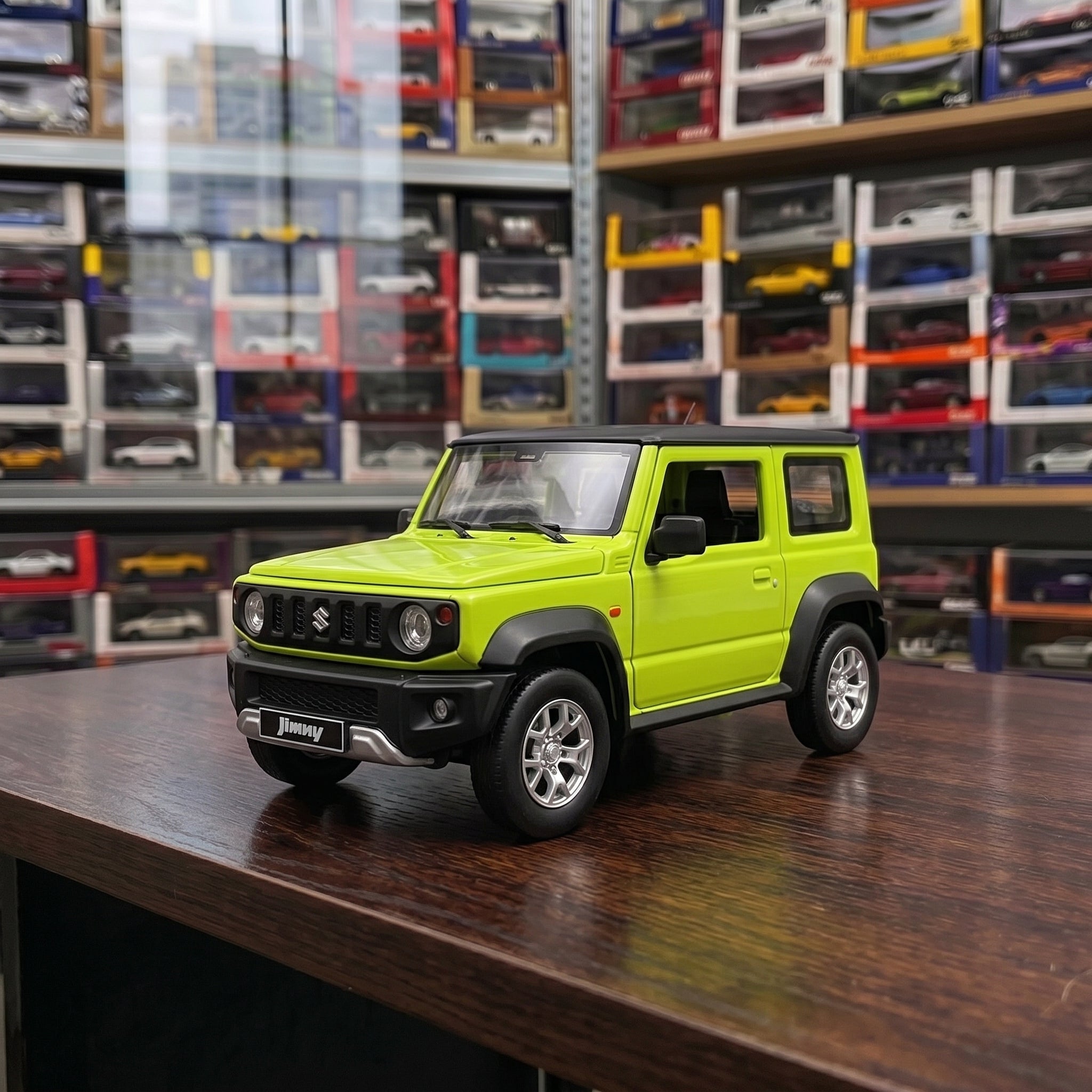 Suzuki Jimny | 1:18 Officially Licensed Die-Cast | Neon Green Finish