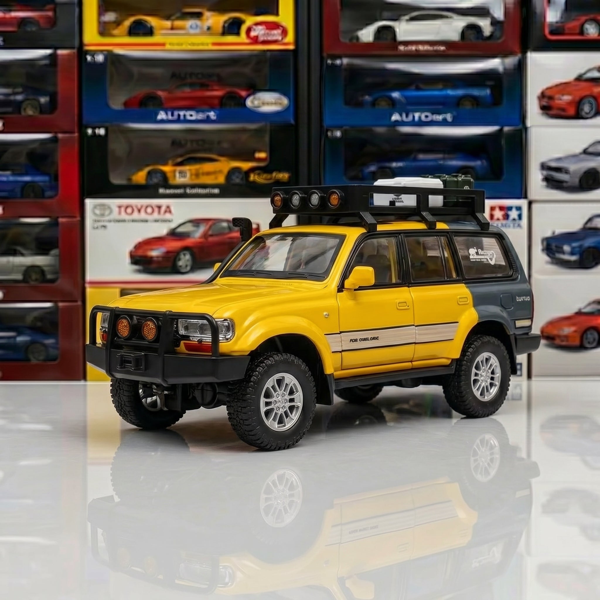 Land Cruiser 80 Series | 1:24 Collector Die-Cast | Yellow Finish