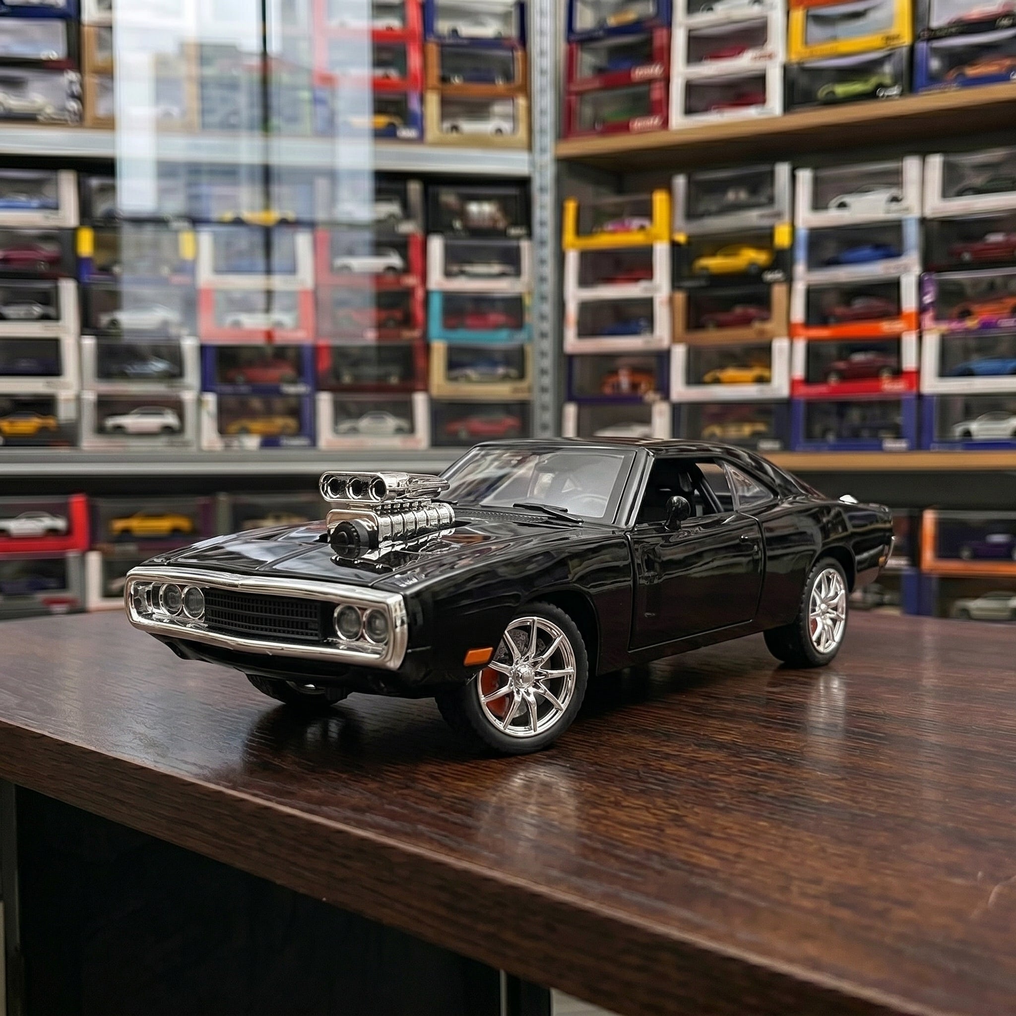 1970 Dodge Charger R/T | 1:24 Collector Die-Cast | Black Finish