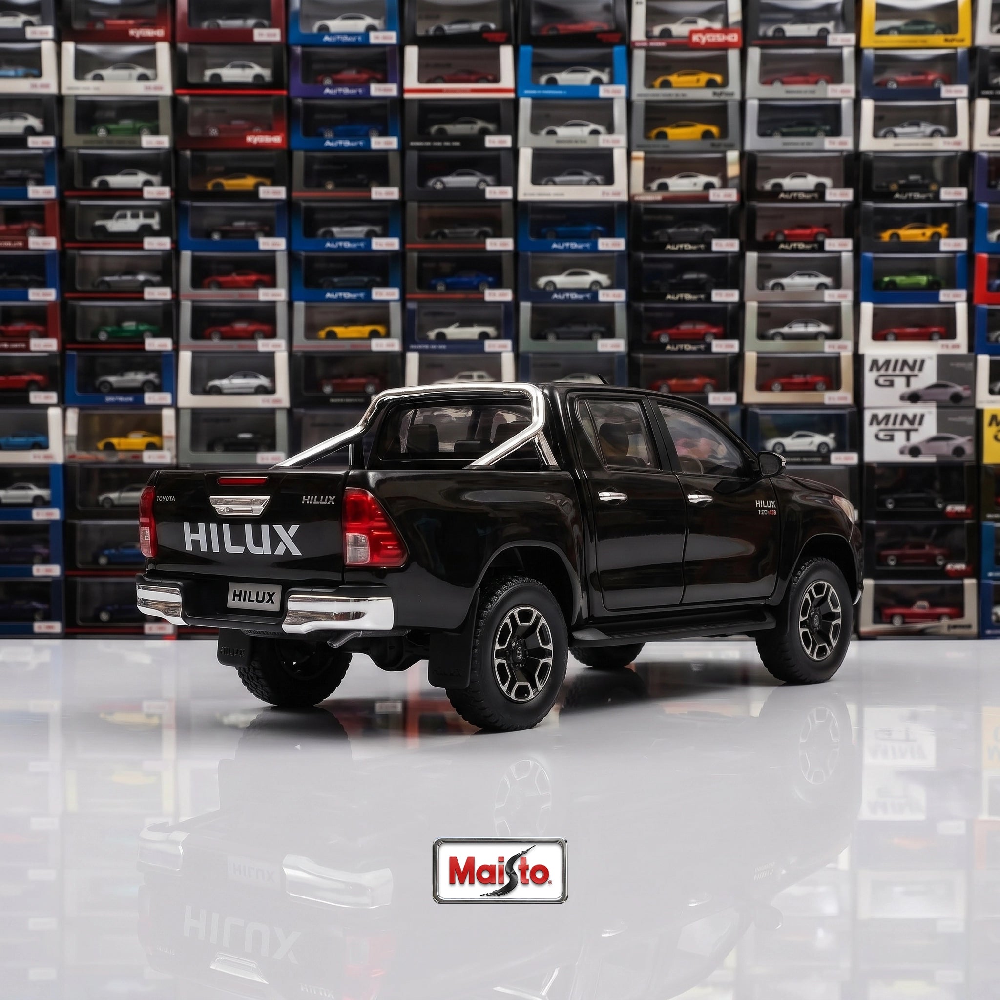 Toyota Hilux Revo | 1:27 Collector Die-Cast | Black Finish