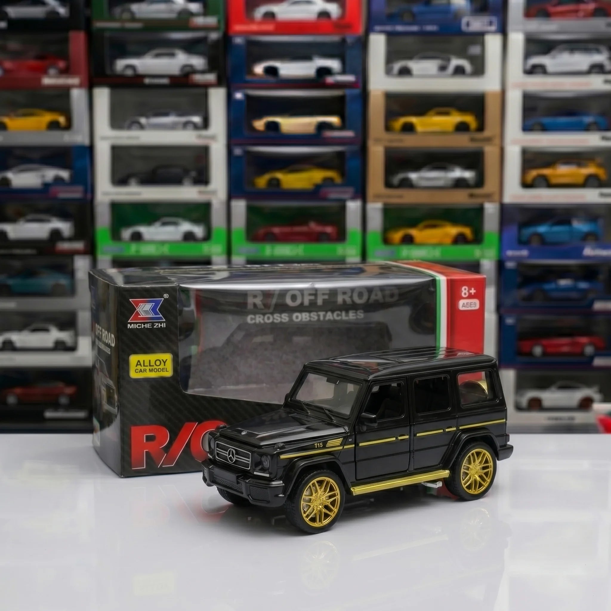 Mercedes G Wagon | 1:24 Collector Die-Cast | Black Finish