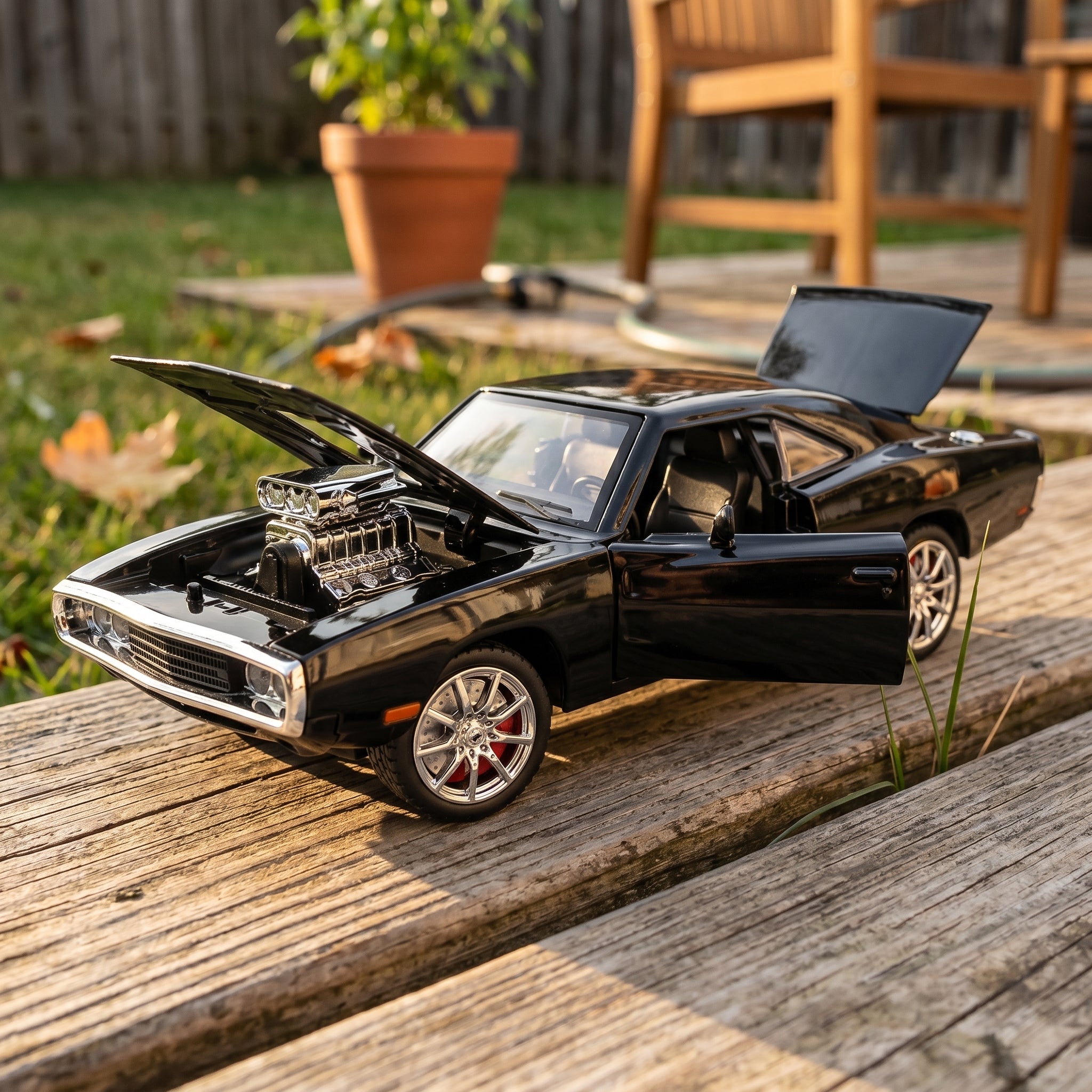 1970 Dodge Charger R/T | 1:24 Collector Die-Cast | Black Finish