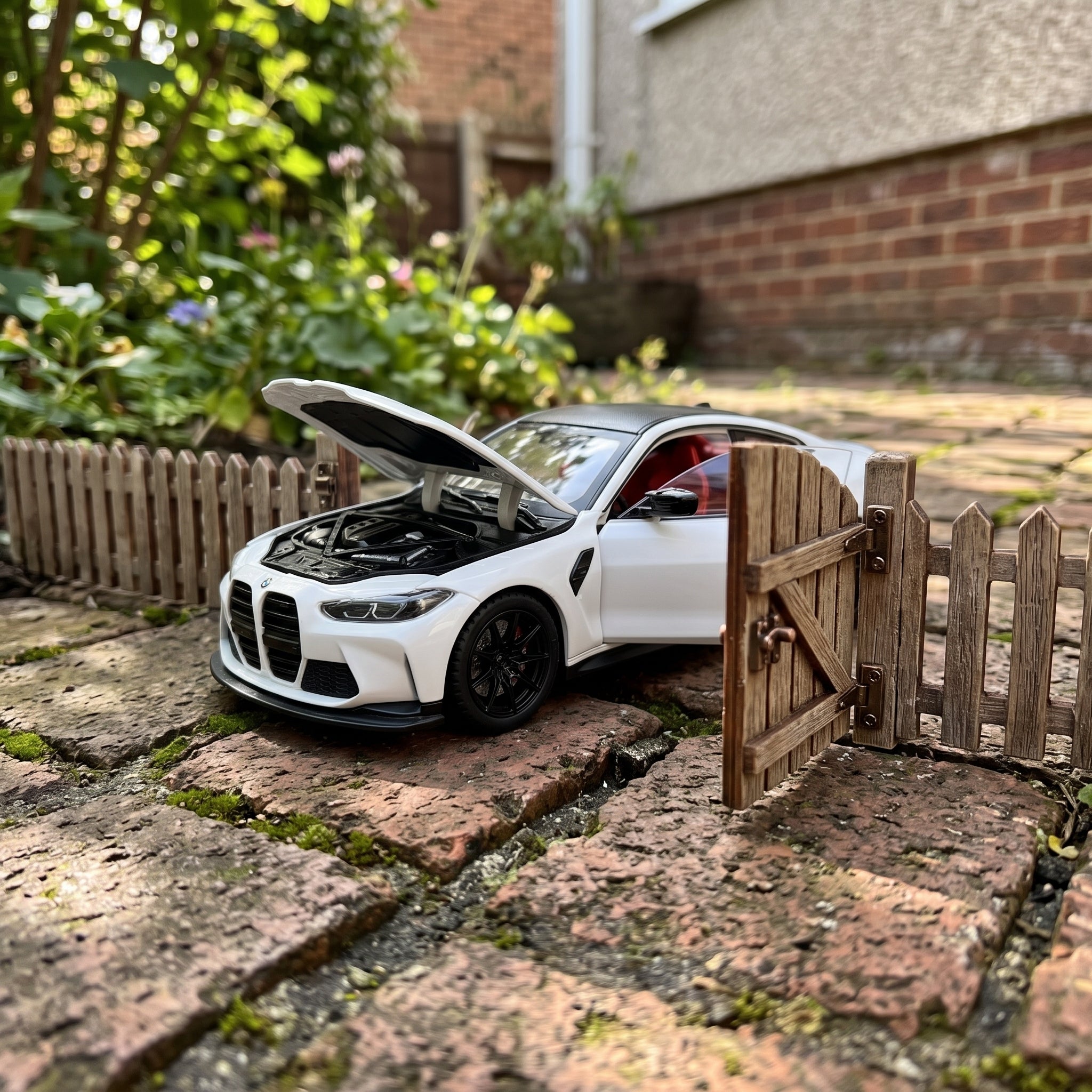 BMW M4 G82 | 1:24 Collector Die-Cast | White Finish