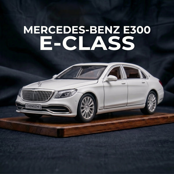 E300 | 1:24 Collector Die-Cast | White Finish