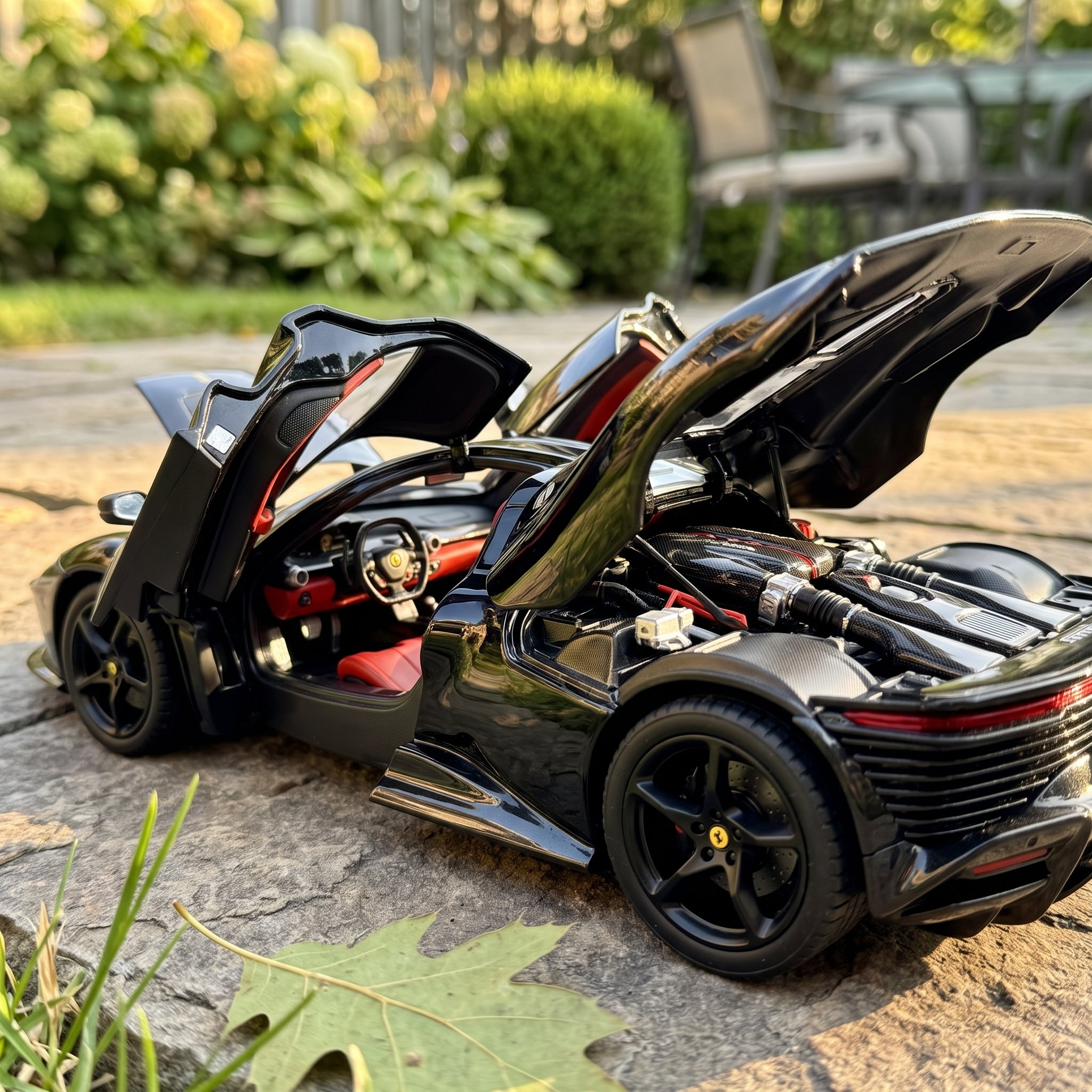 Ferrari Daytona | 1:22 Collector Die-Cast | Black Finish