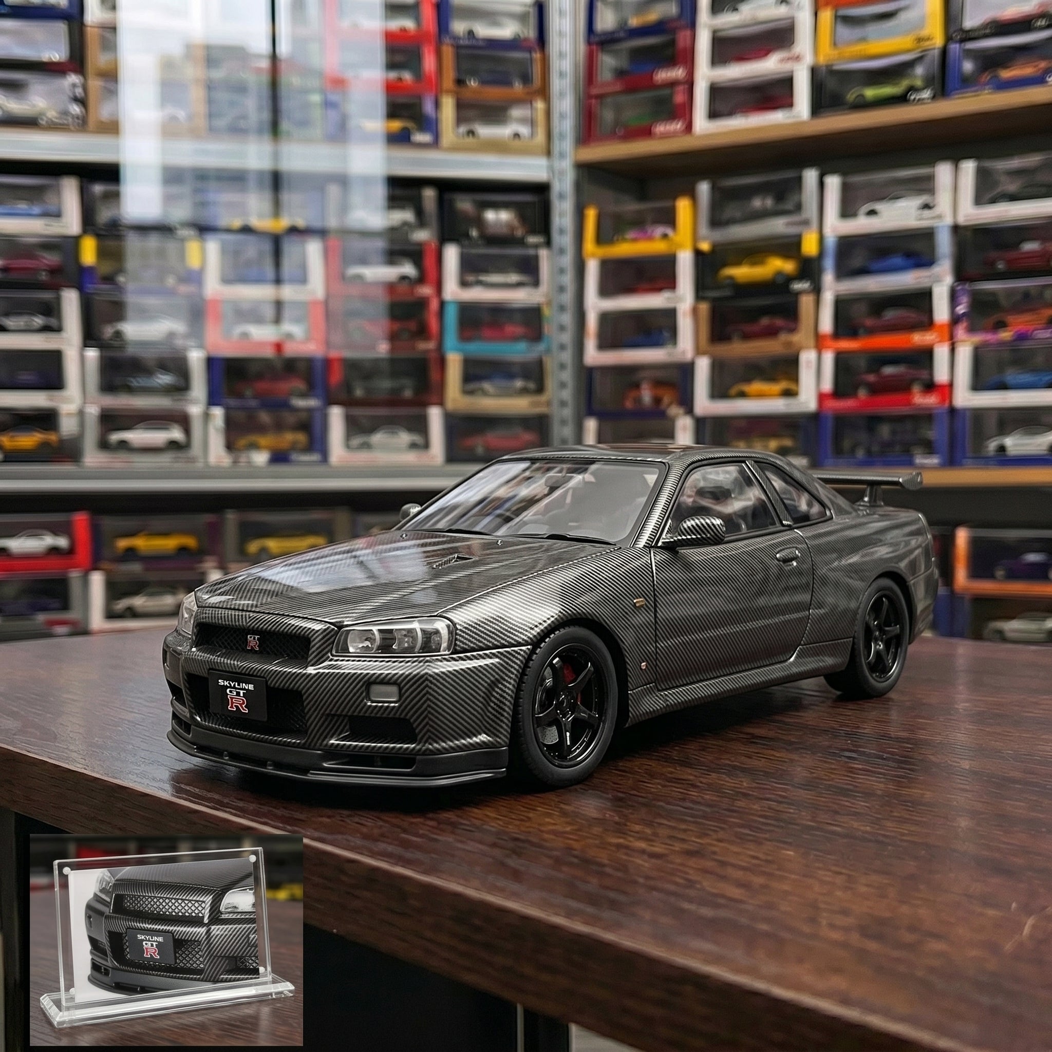 Nissan GTR R34 | 1:24 Collector Die-Cast | Carbon Fiber Finish